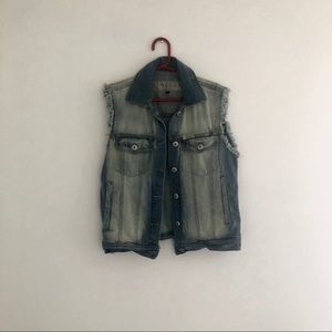 Jean Vest
